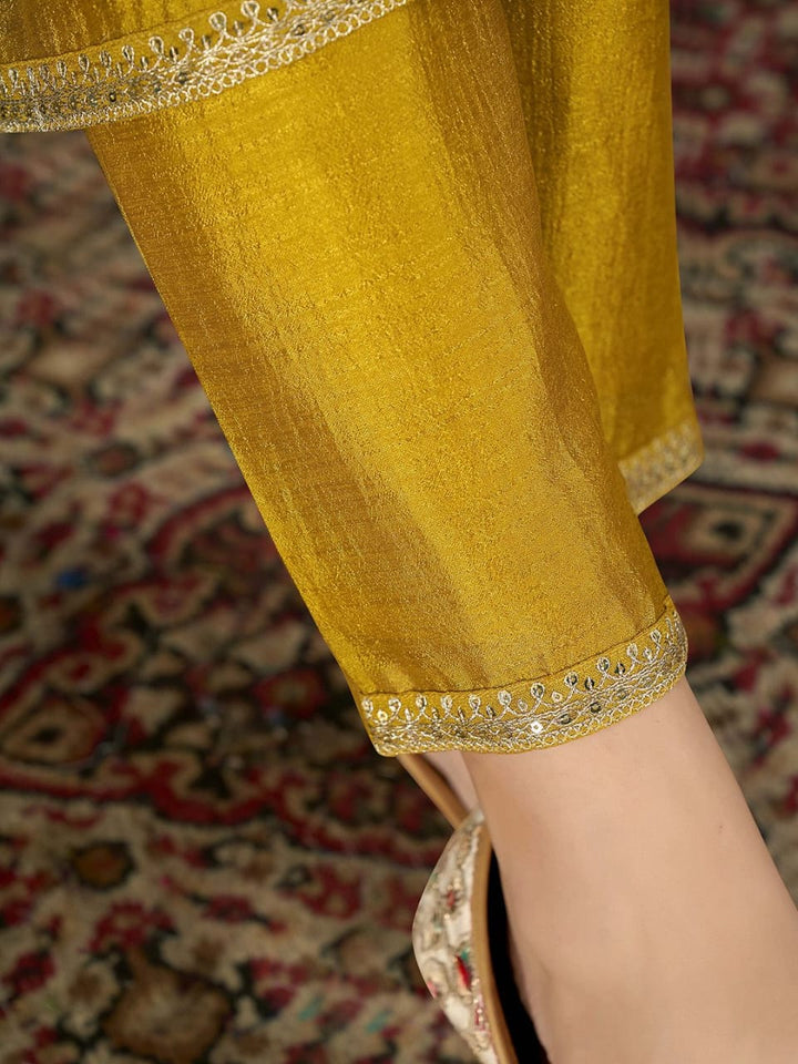 Ishqwali Shine Silk Kurti Set