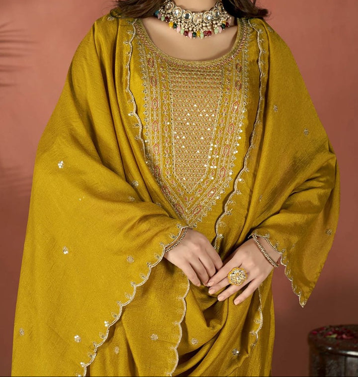 Ishqwali Shine Silk Kurti Set