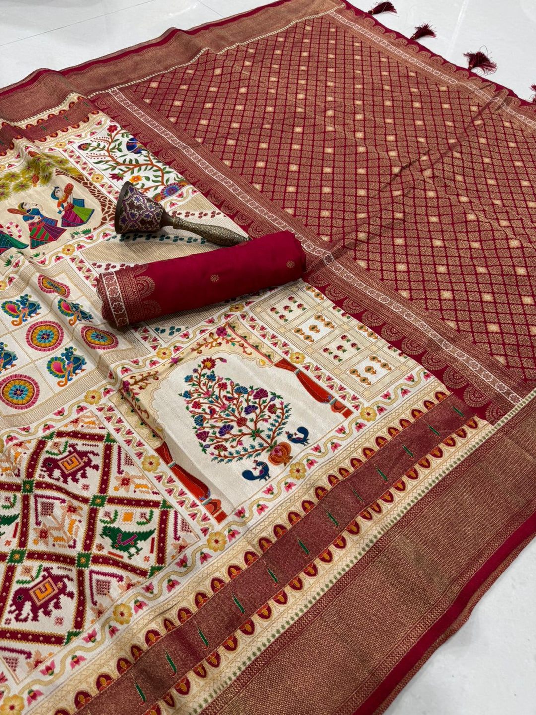 Elite Enigma Viscose Silk Saree