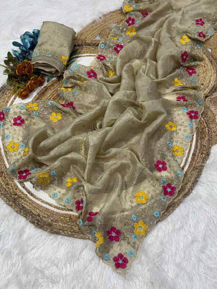 A Beautiful Gold Crush Silk Saree