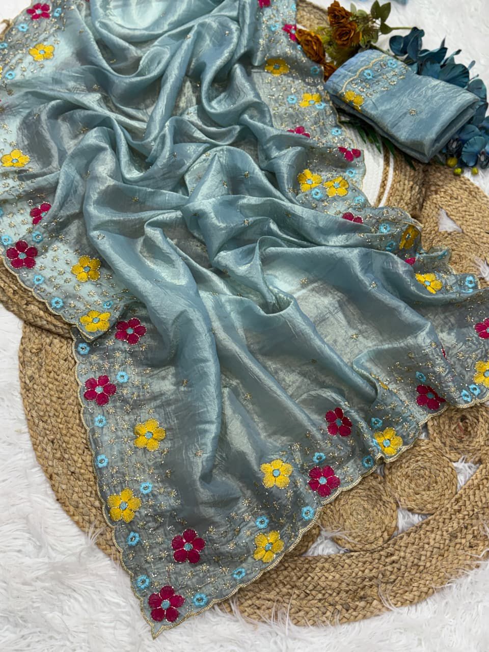 A Beautiful Gold Crush Silk Saree