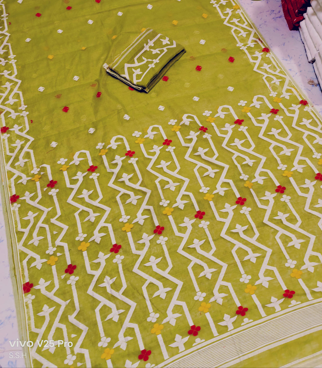 Chorui Pakhi Muslin Dhakai Jamdani Saree