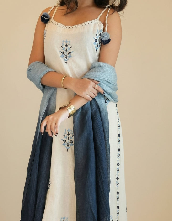 Sleeveless White Cotton Kurti Set