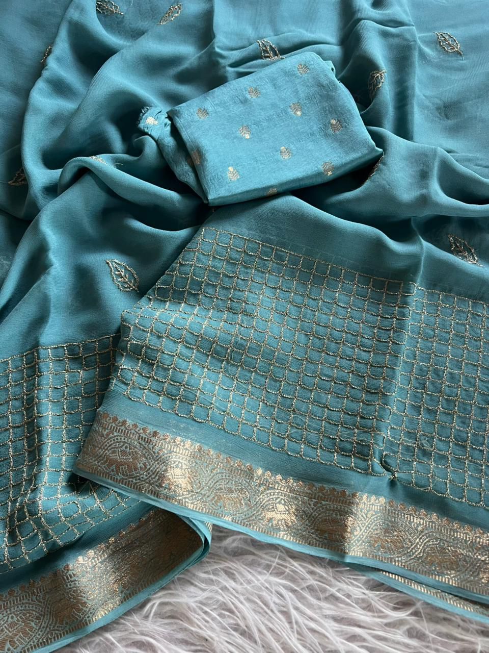 Spotlight Look Viscose Georgette Saree