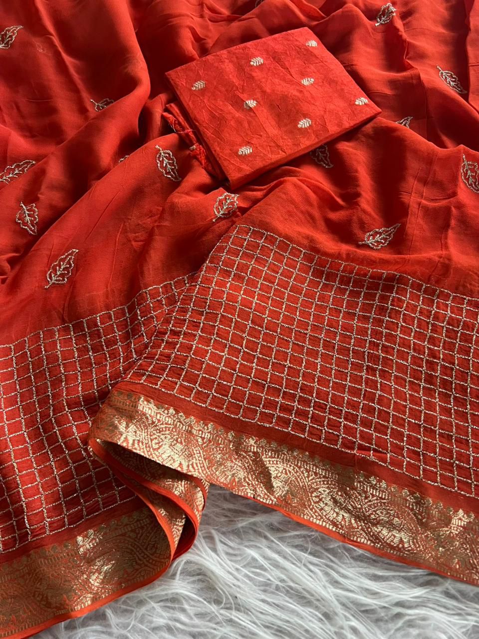 Spotlight Look Viscose Georgette Saree