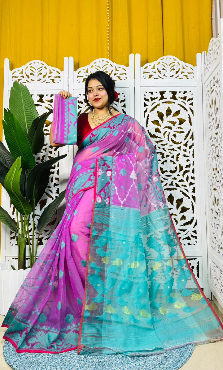 Taan Agni Dhakai Jamdani Saree