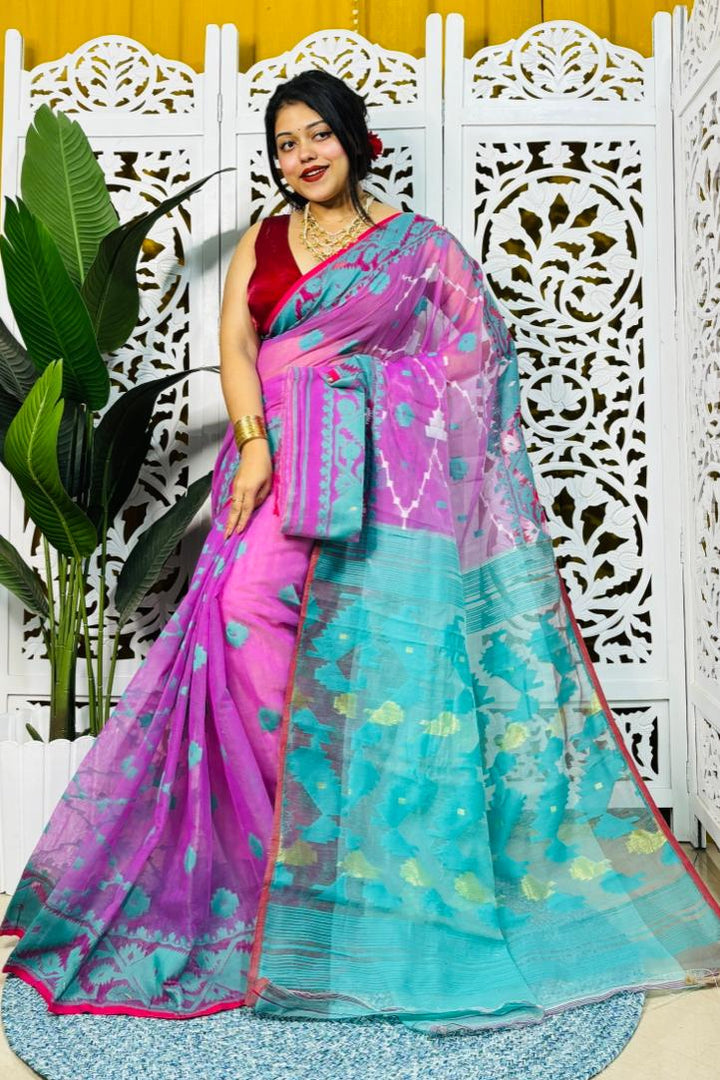 Taan Agni Dhakai Jamdani Saree