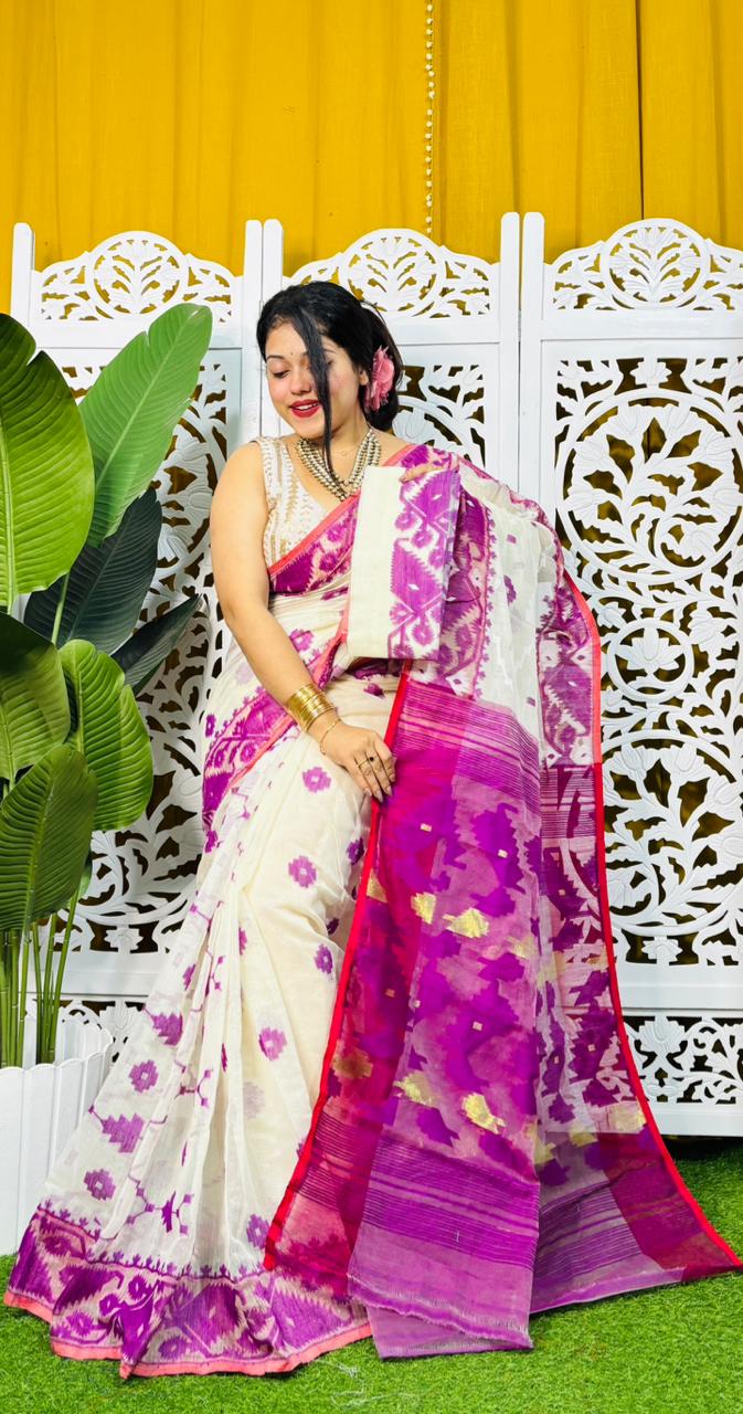 Taan Agni Dhakai Jamdani Saree