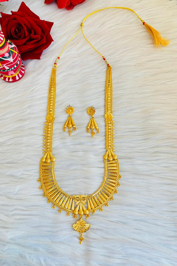 Gold A Like-Statement Necklace Set
