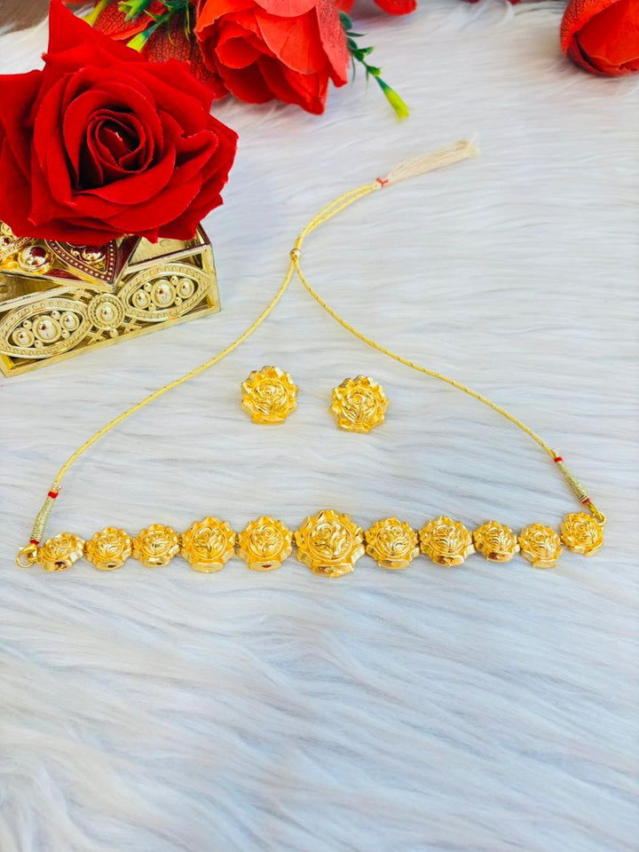 Rosalia Necklace Set(Jewellery)