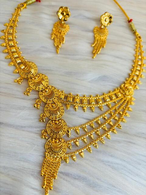 Swarna Glow- Necklace Set(Jewellery)