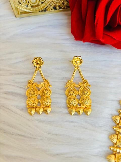 Khusi Ki Ronaq(खुशी की रौनक)- Statement Necklace Set