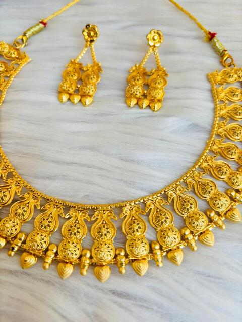 Khusi Ki Ronaq(खुशी की रौनक)- Statement Necklace Set