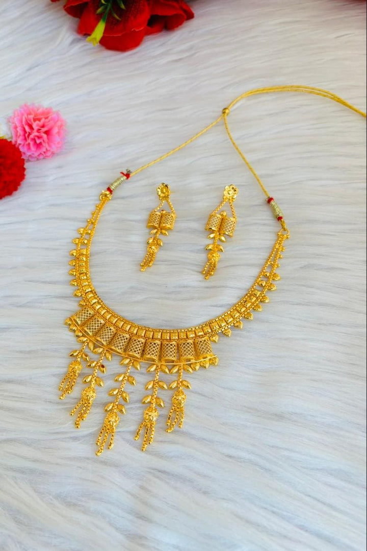 Wedding Season-Statement Necklace Set(Jewellery)