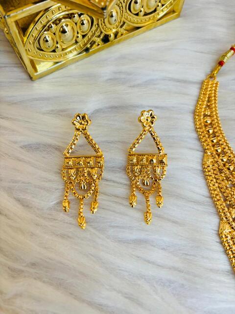 A Touch Of Shine-Statement Necklace Set(Jewellery)