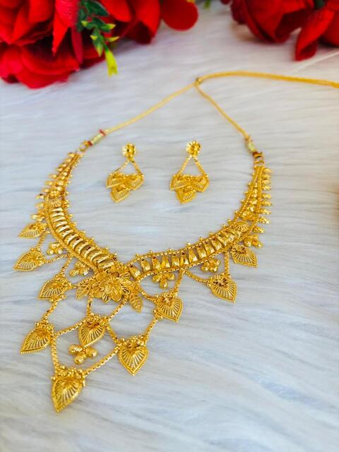 Star Of The Day-Statement Necklace Set(Jewellery)