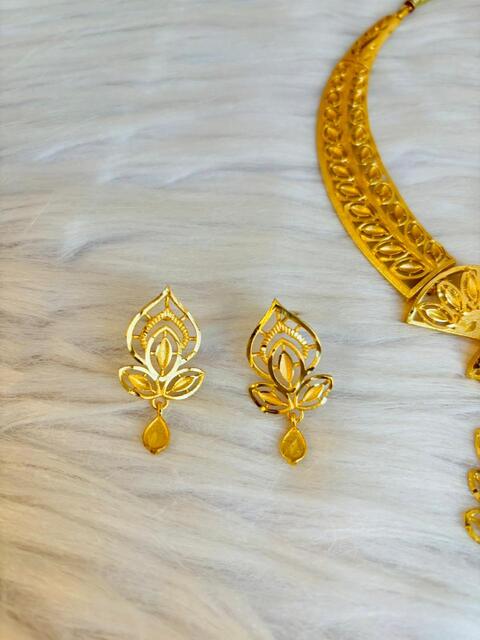 Royal Leaf Elegance-Necklace Set