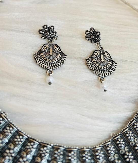 Nritya-Oxidized Necklace Set