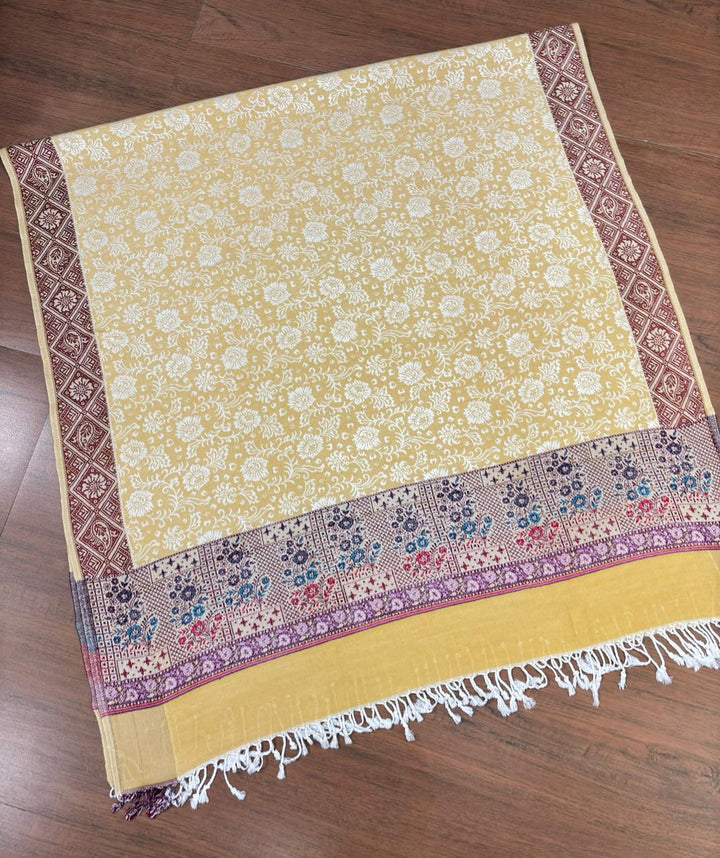 Pleasing The Weather-Women Shawl Collection