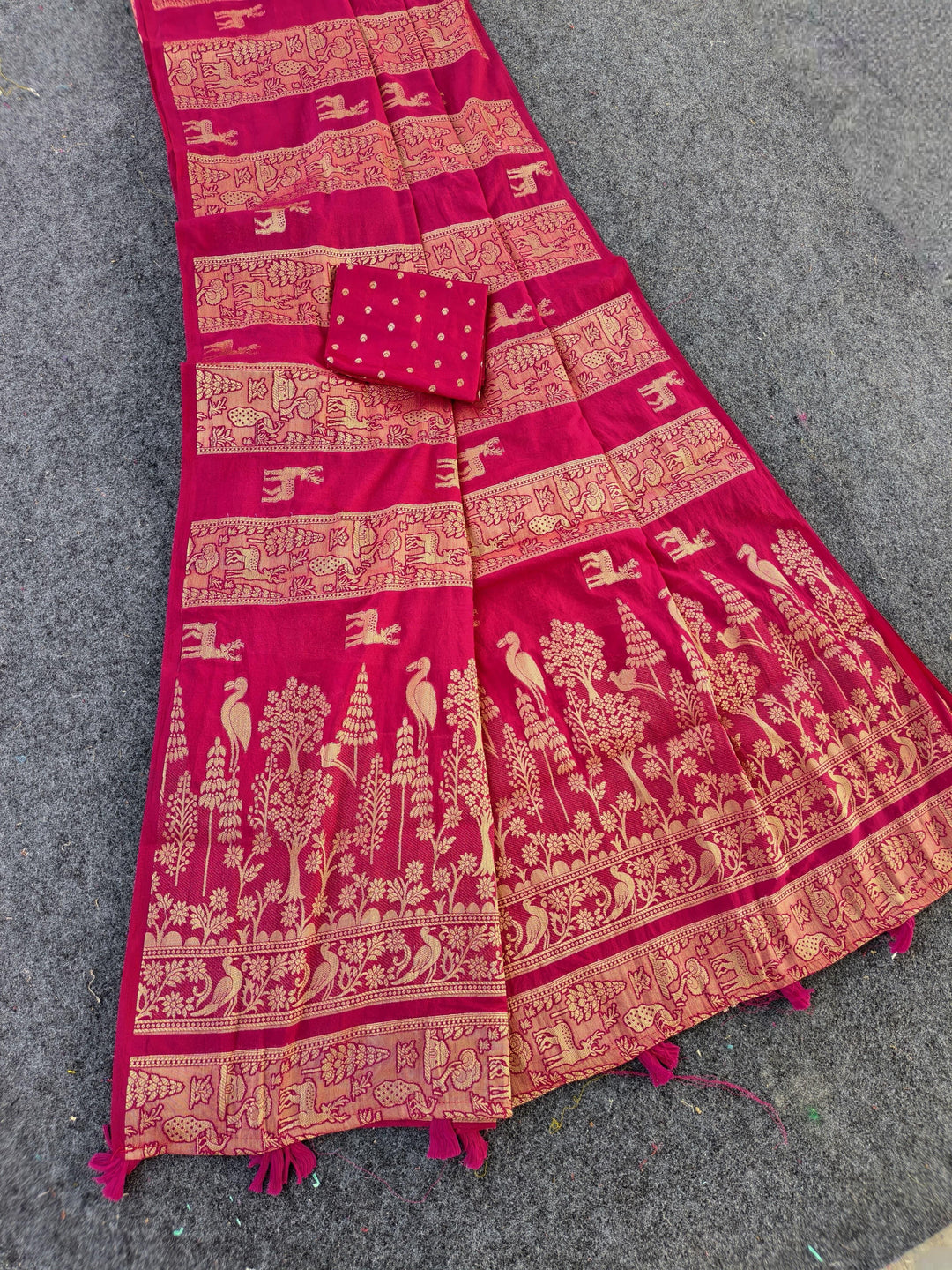 Floral tribute Designer Moonga Silk Saree