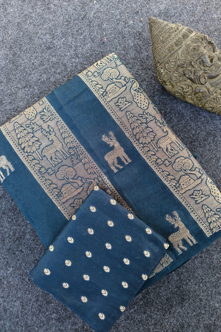 Floral tribute Designer Moonga Silk Saree