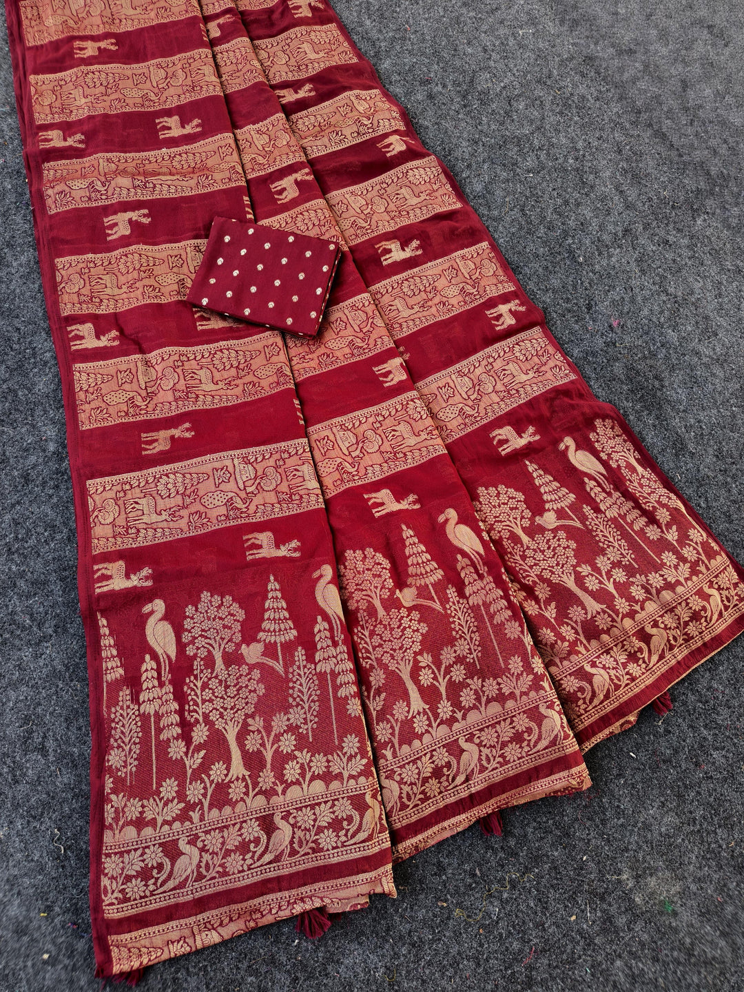 Floral tribute Designer Moonga Silk Saree
