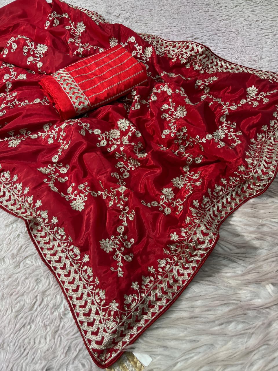 Elowen Glint Party Wear Look Silk Saree