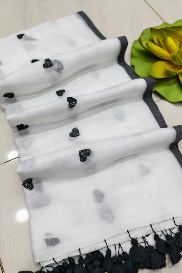 True Love Embroidery Mul Cotton Saree