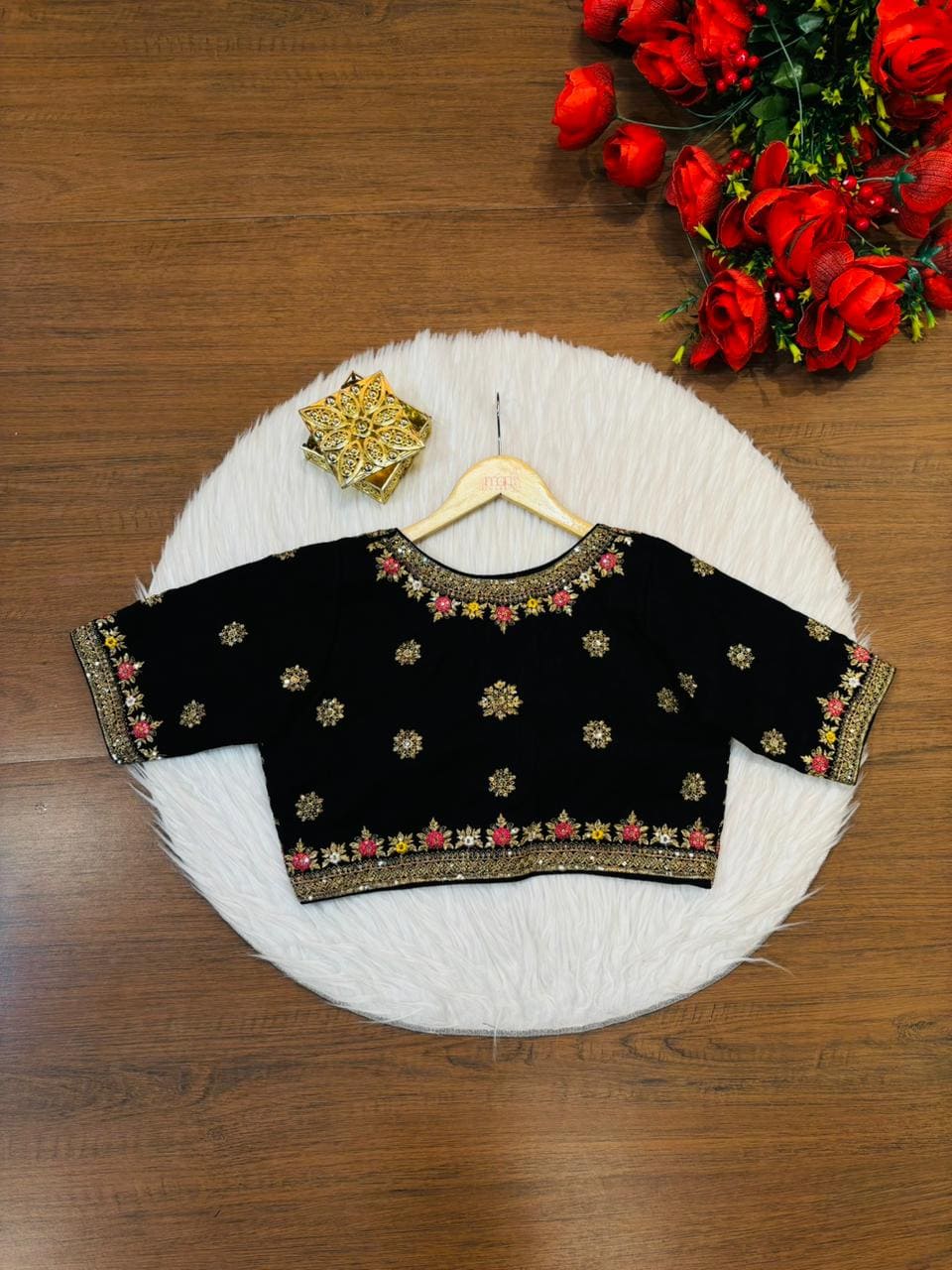 Made Of Vichitra Silk-Designer Blouse(Black)