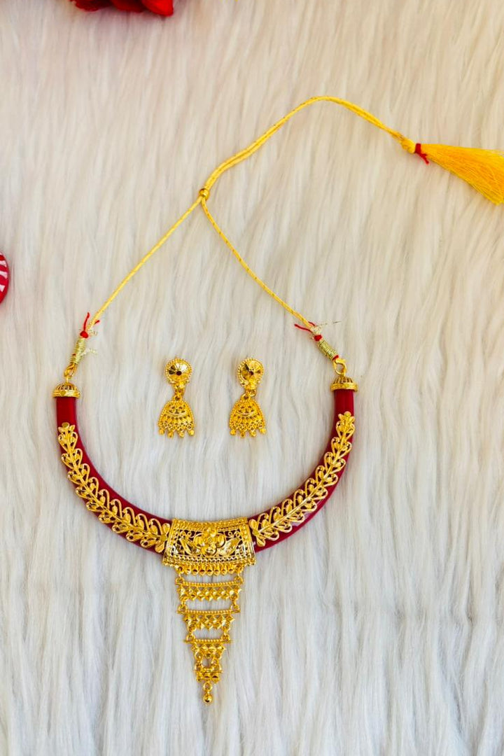 Shubho Sokal-Trending Necklace Set(The Sacred Day)