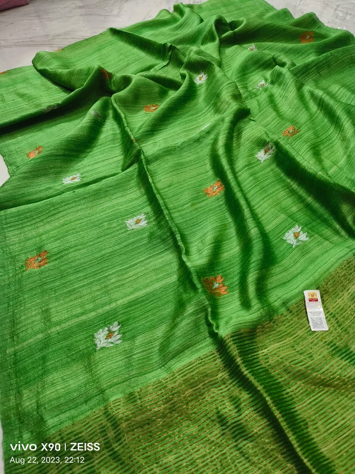 Nirob Drishyo Matka Silk Saree