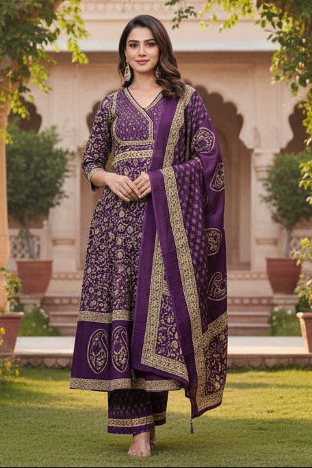 Rich and Traditional Cotton Kurti Set