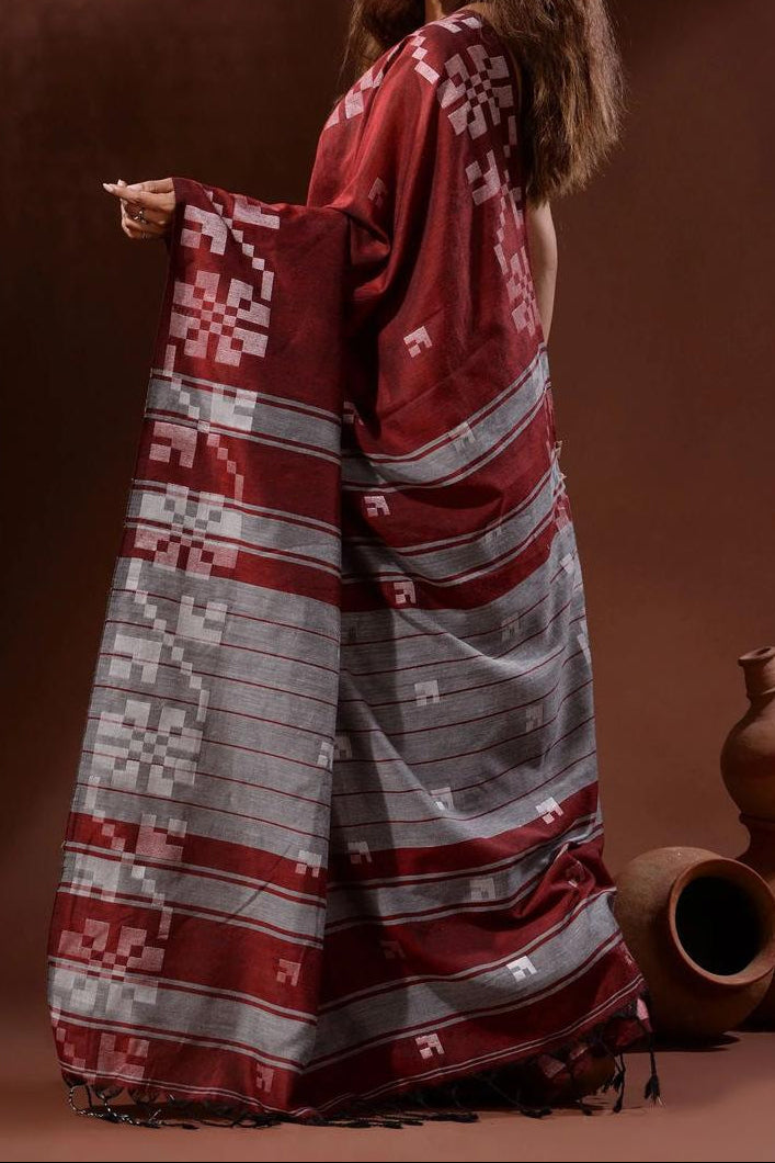 Mrinalini Khadi Cotton Saree