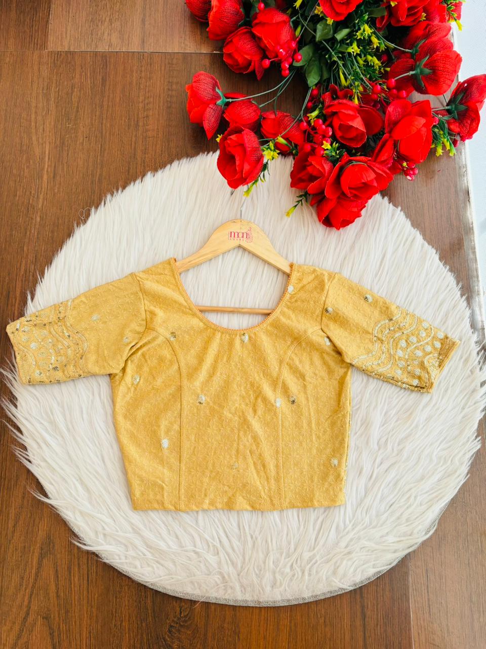 Little place- Floral Stretchable Knitted Blouse