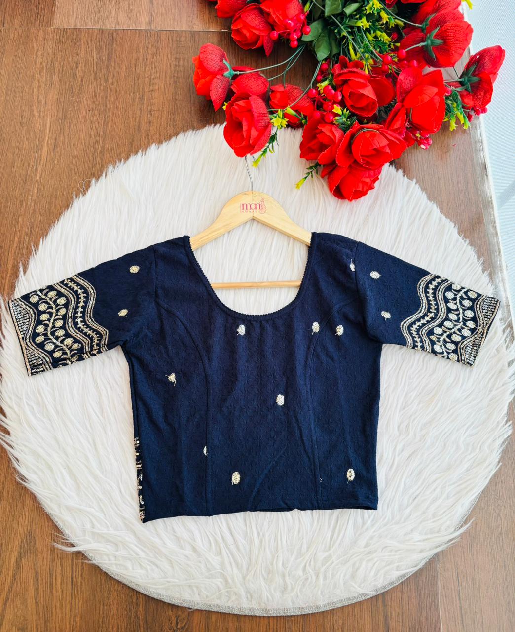 Little place- Floral Stretchable Knitted Blouse
