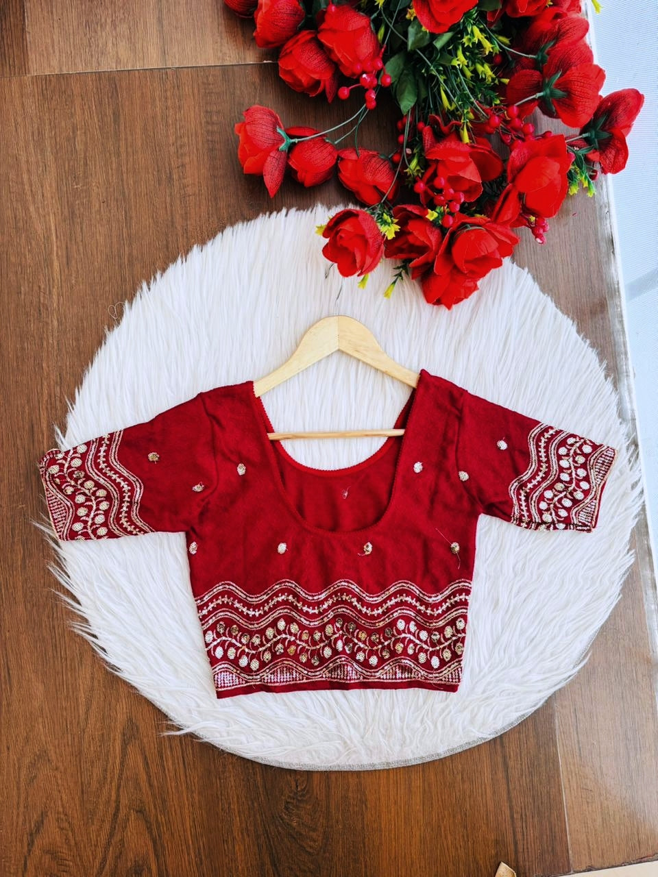 Little place- Floral Stretchable Knitted Blouse