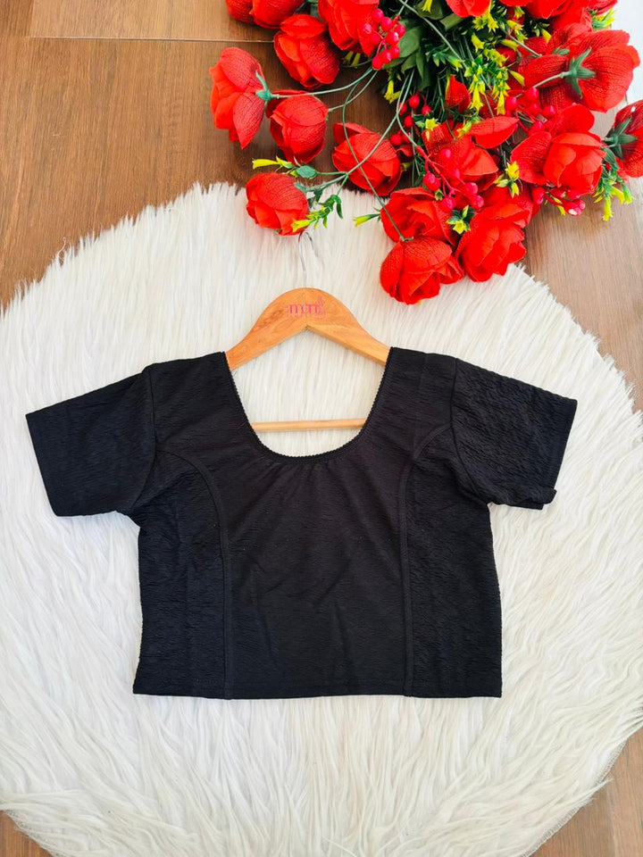 Pure Form-Stretchable Knitted Blouse
