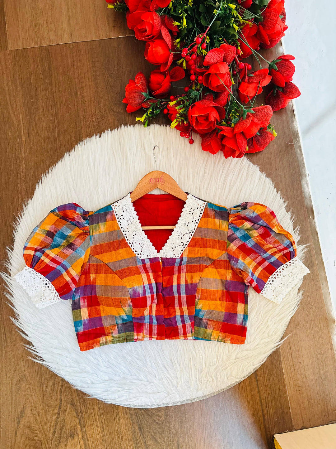 Puff Sleeves Gamcha  Blouse