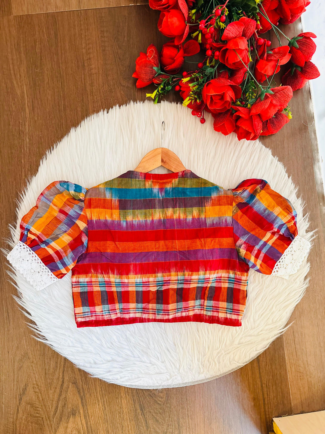 Puff Sleeves Gamcha  Blouse