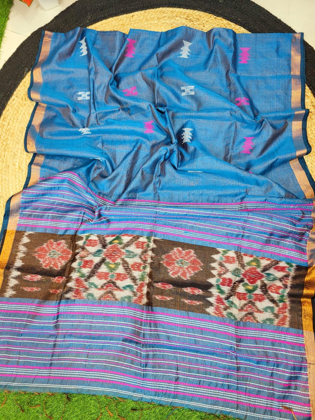 Oithijjo Rekha Kotki Cotton Silk Tissu Saree