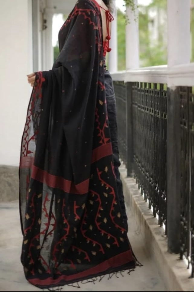 Snigdharag Karat Cotton Jamdani Saree