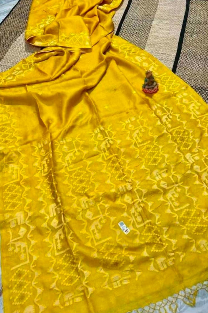 Pranto rekha Gachi Tussar Jamdani Handloom Saree