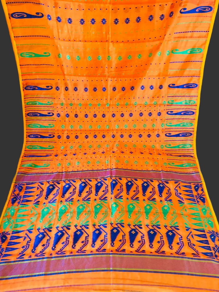 Moner Alo-Bengal Jamdani Saree (Green and Blue Border)