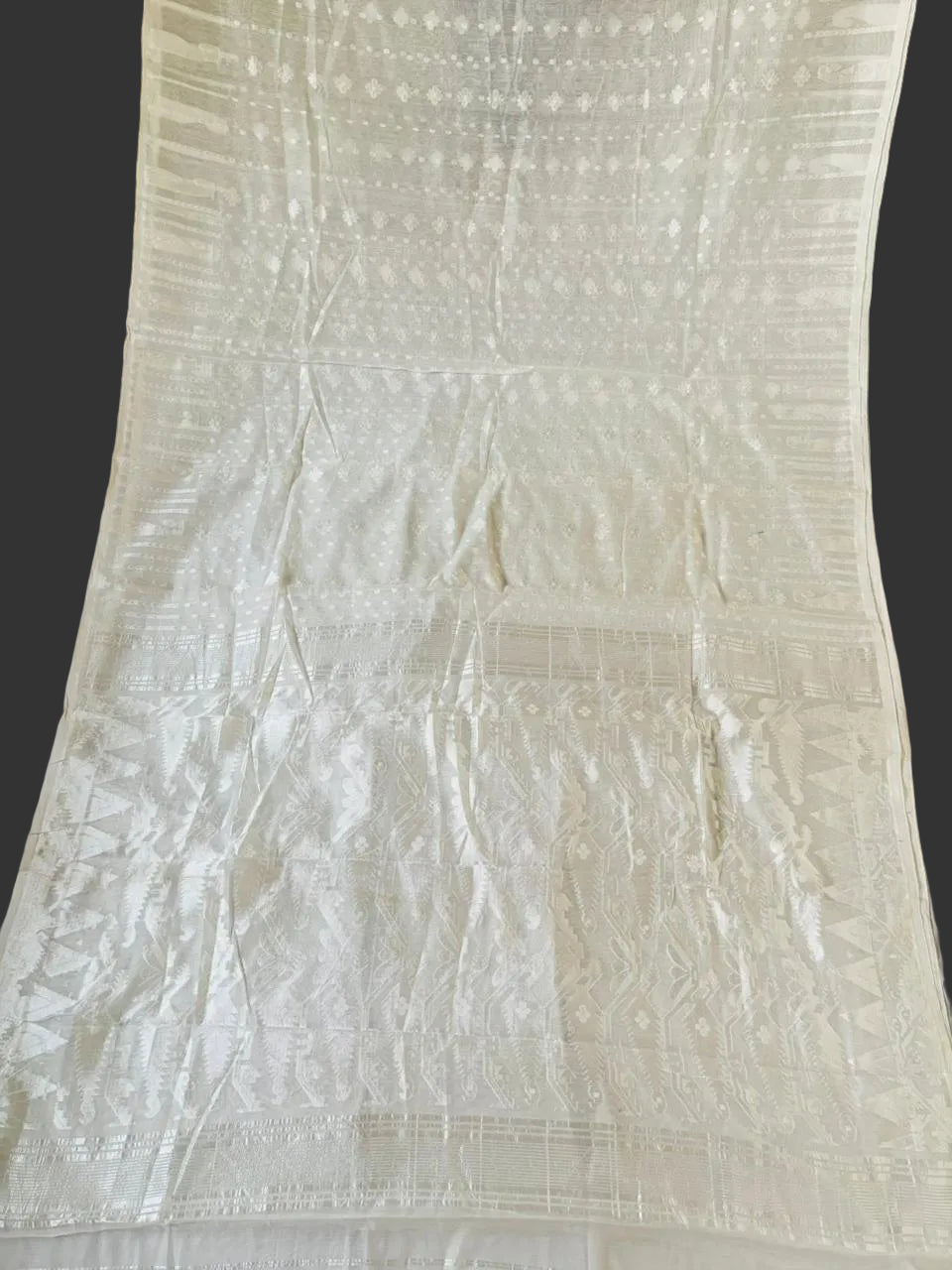 Moner Alo-Bengal Jamdani Saree (White)
