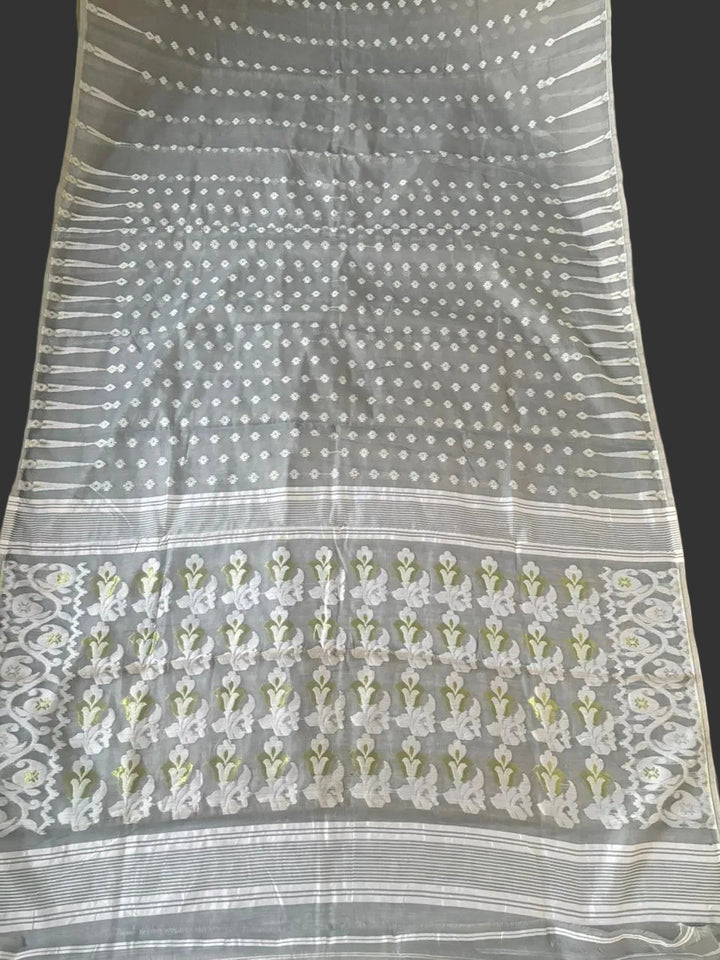 Moner Alo-Bengal Jamdani Saree (Grey)