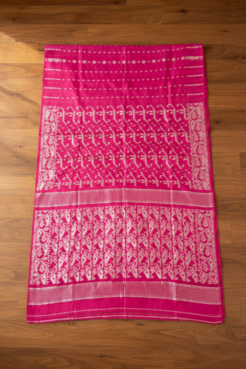 Shatarupa Bengal Jamdani Saree (Deep Pink)