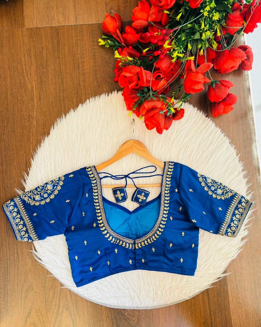 Sparkling Eyes-Designer Blouse