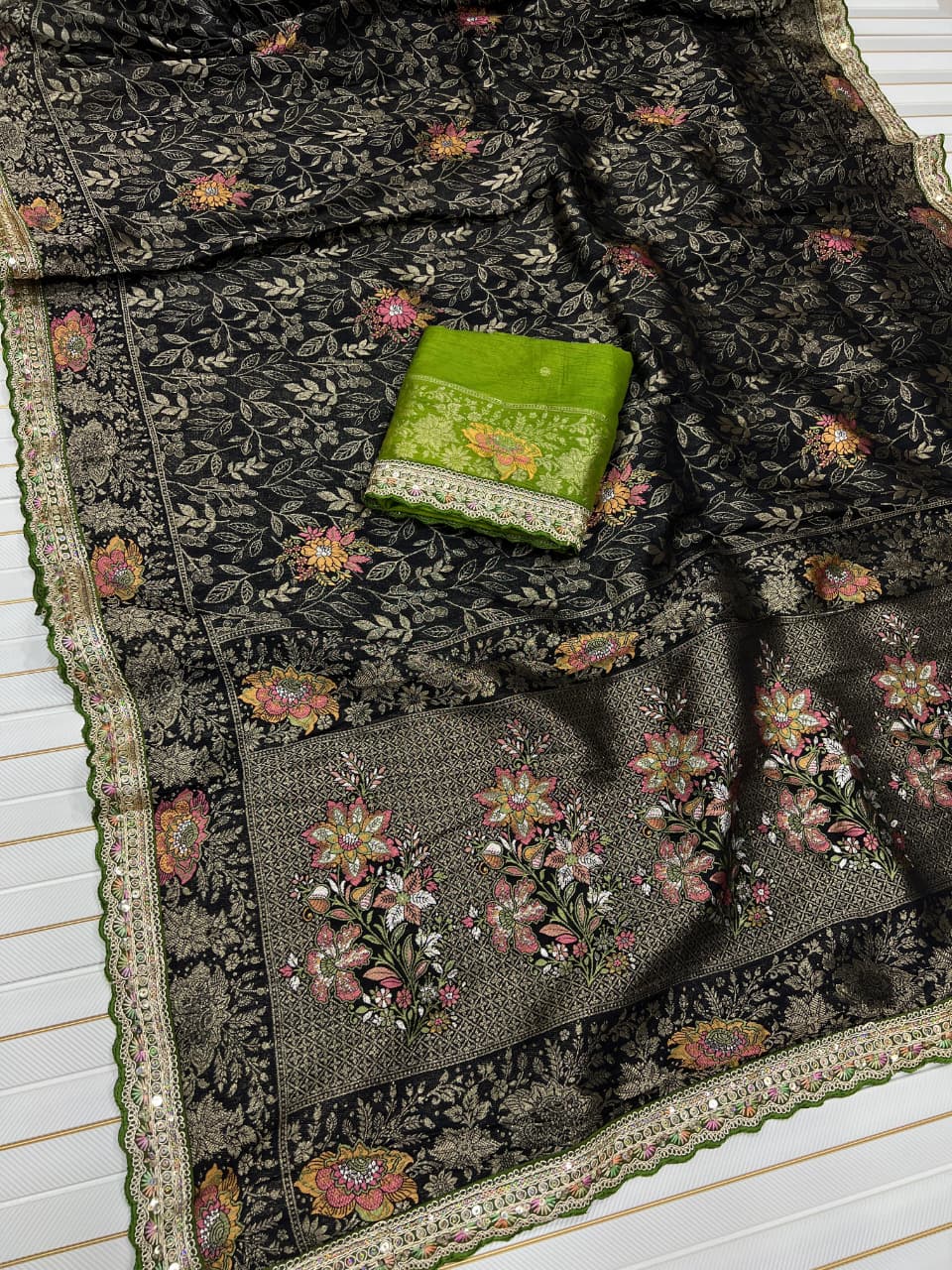A Touch of Moonlight Dolla Silk Saree