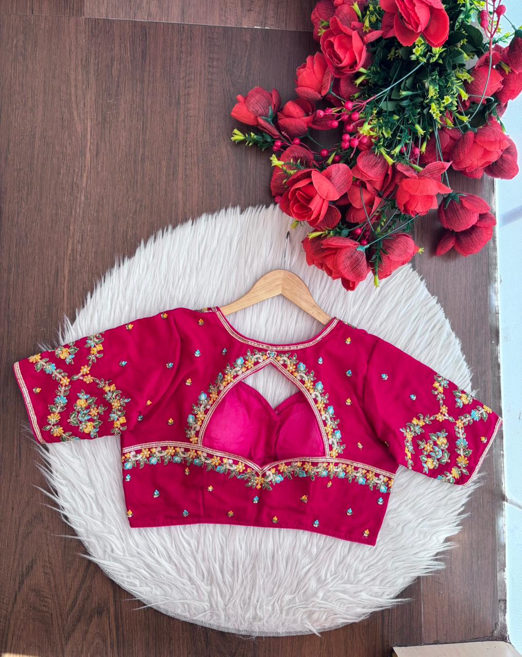 Monalisa (Vichitra Silk Blouse)