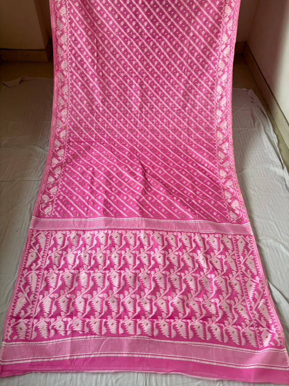 Bangaliyana Jamdani Saree